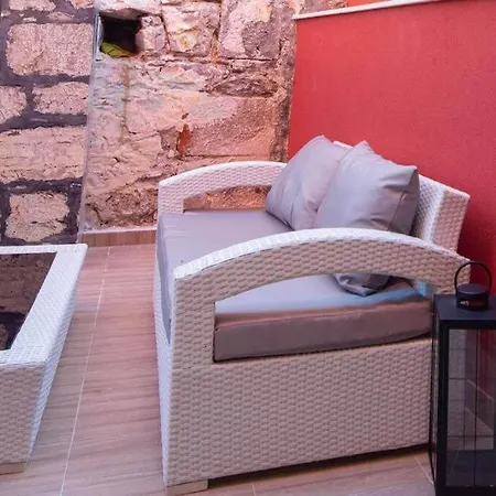 بيت ضيافة Hrpina Heritage House